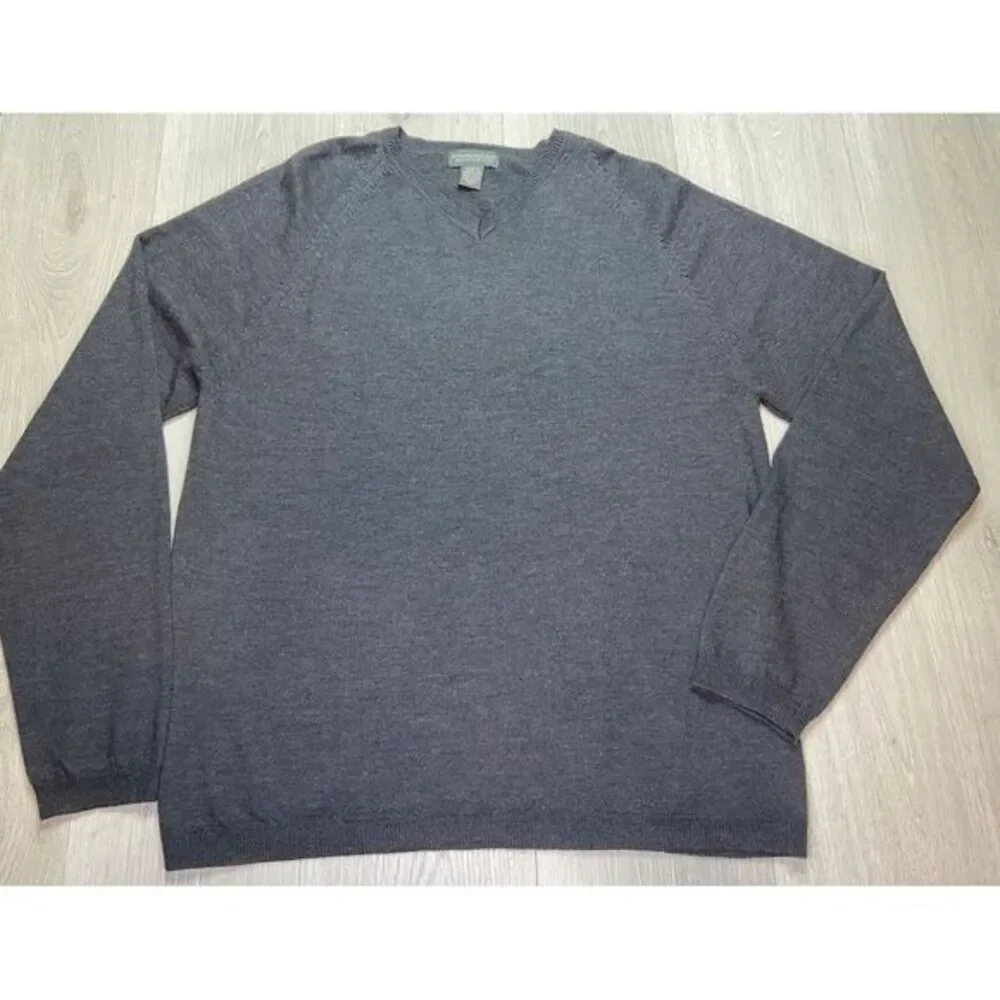 Banana Republic Sweater Men XL Gray Fine Merino Wool V Neck Italian Classic Golf